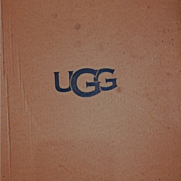UGG Fluff Yeah Size 9 - Picture 2 of 3